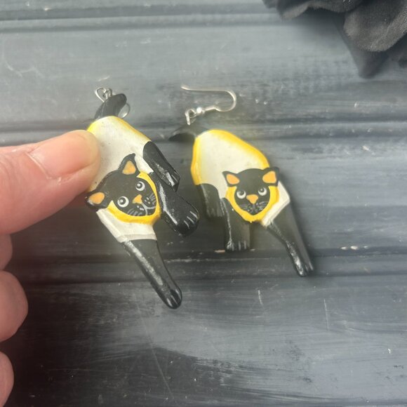 TIGER LILY Wood Cat Earrings - Picture 3 of 8